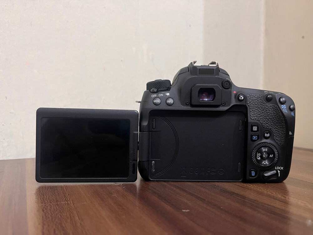 Canon EOS 77D Camera Set – For Sale - 3
