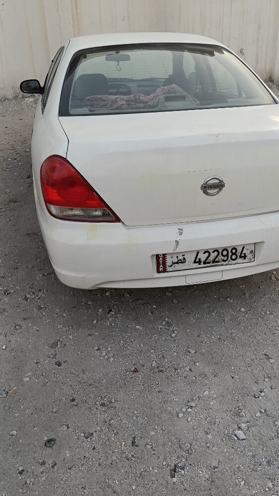 Nissan sunny 2010 model - 2