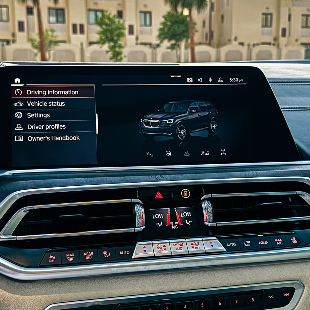 للبيع بي ام دبليو2020 اسودام50اي - 9