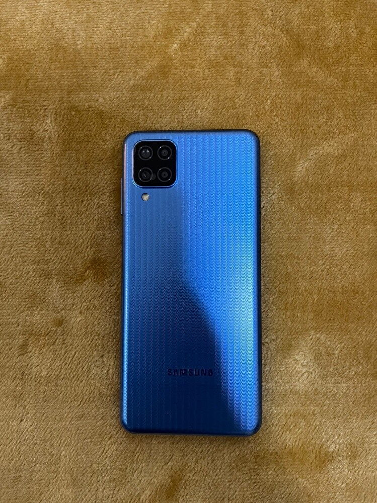 Samsung m12 - 3
