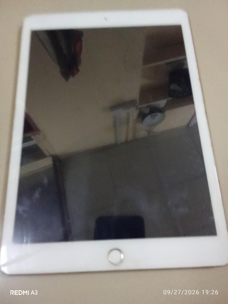 IPAD 7 - 4