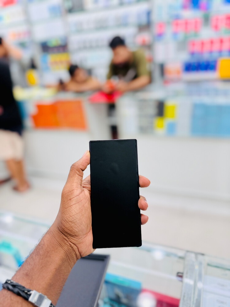 Samsung Galaxy Z Fold 8 Ultra  - 9