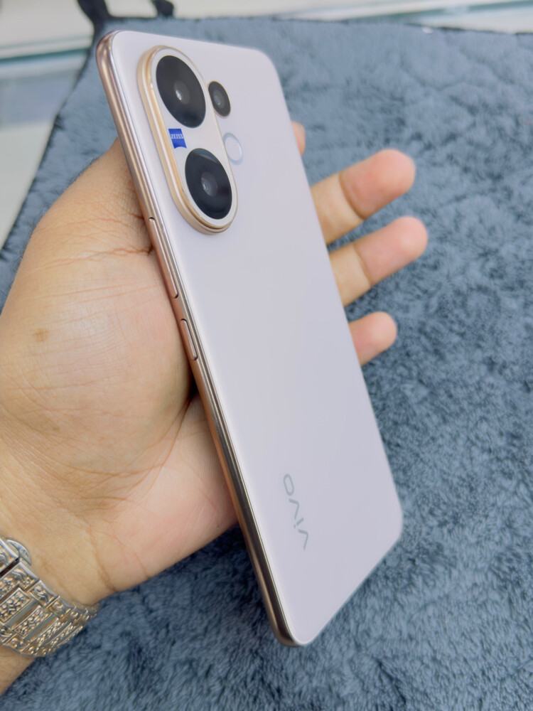 Vivo V60 256/12 - 5