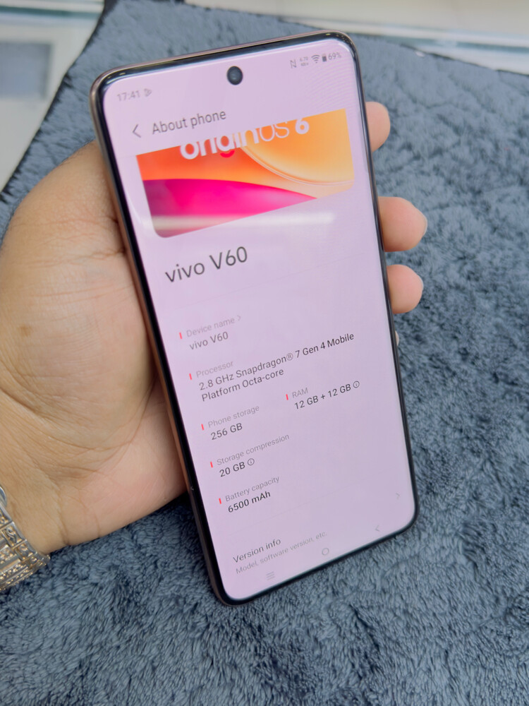 Vivo V60 256/12 - 4