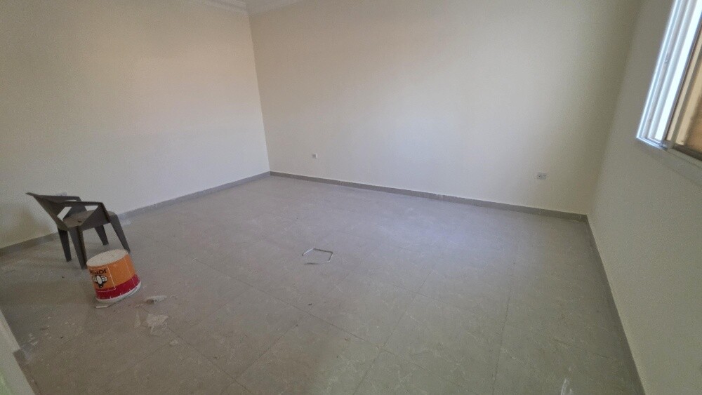 Standalone villa for rent in Umm Sa - 3