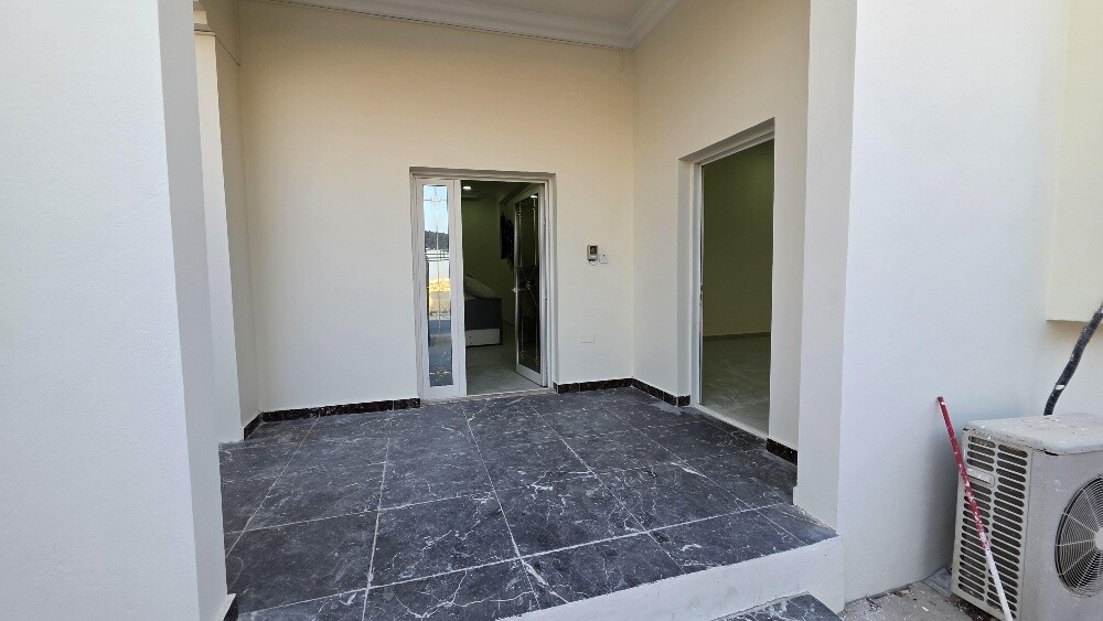 Standalone villa for rent in Umm Sa - 15