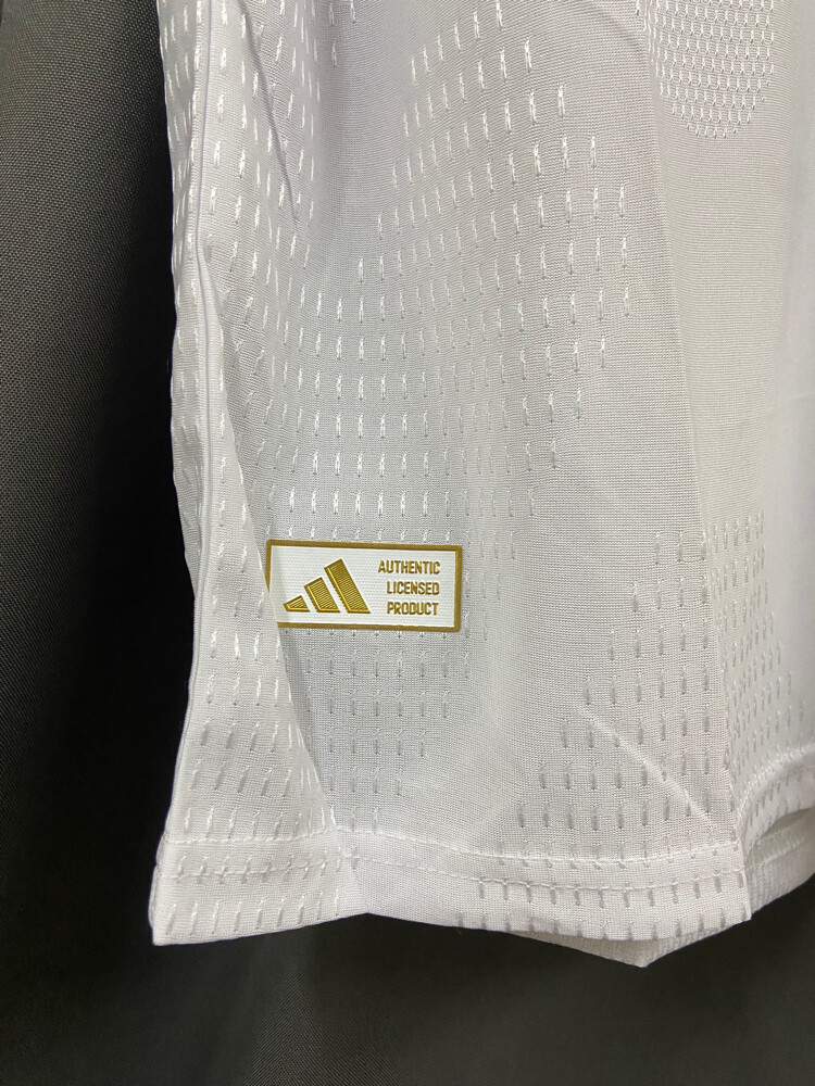 Real madrid player version jersey - 2