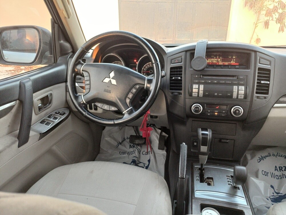 Mitsubishi Pajero GLS 2014 - 10