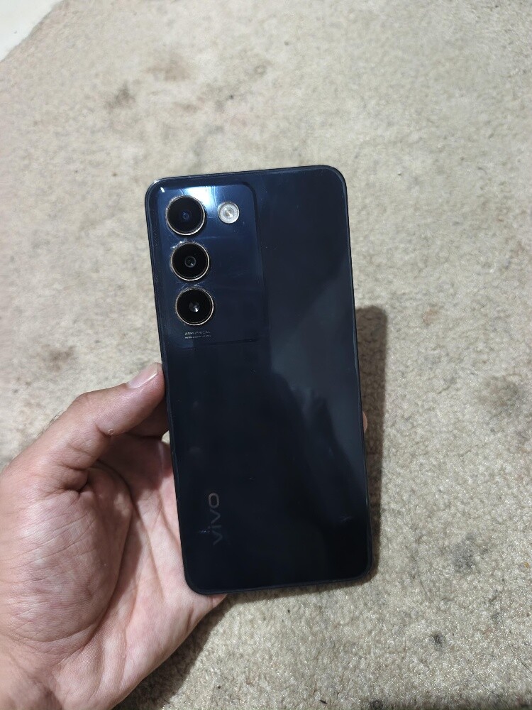 Vivo V30 lite - 2