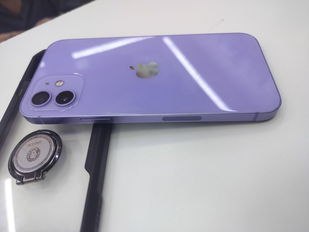 iPhone 12 64GB very good condition - 3