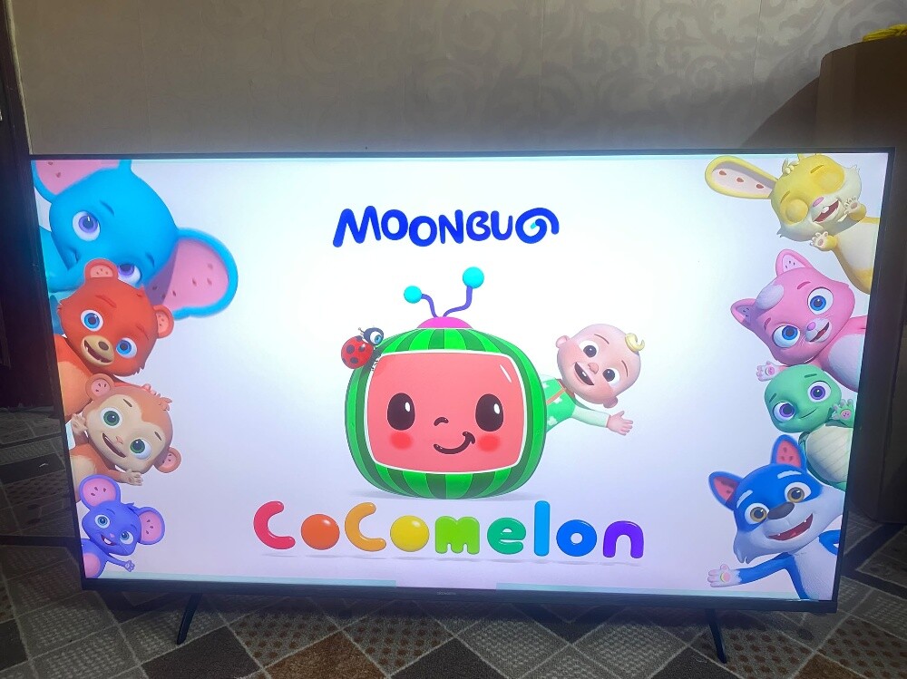 Skyworth 55 inches smart googlr tv - 4