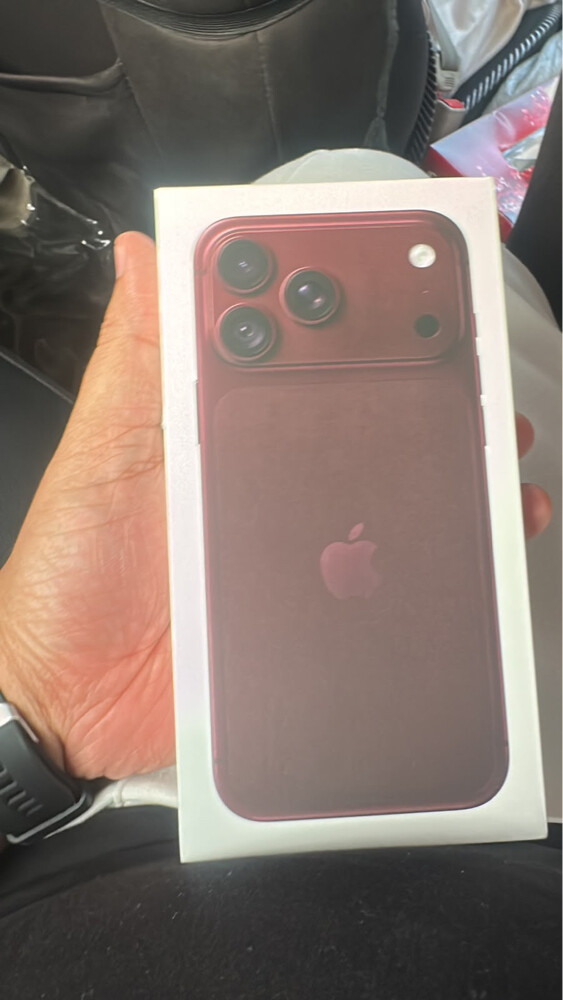 IPHONE 18 pro 256 gb Arabic - 1