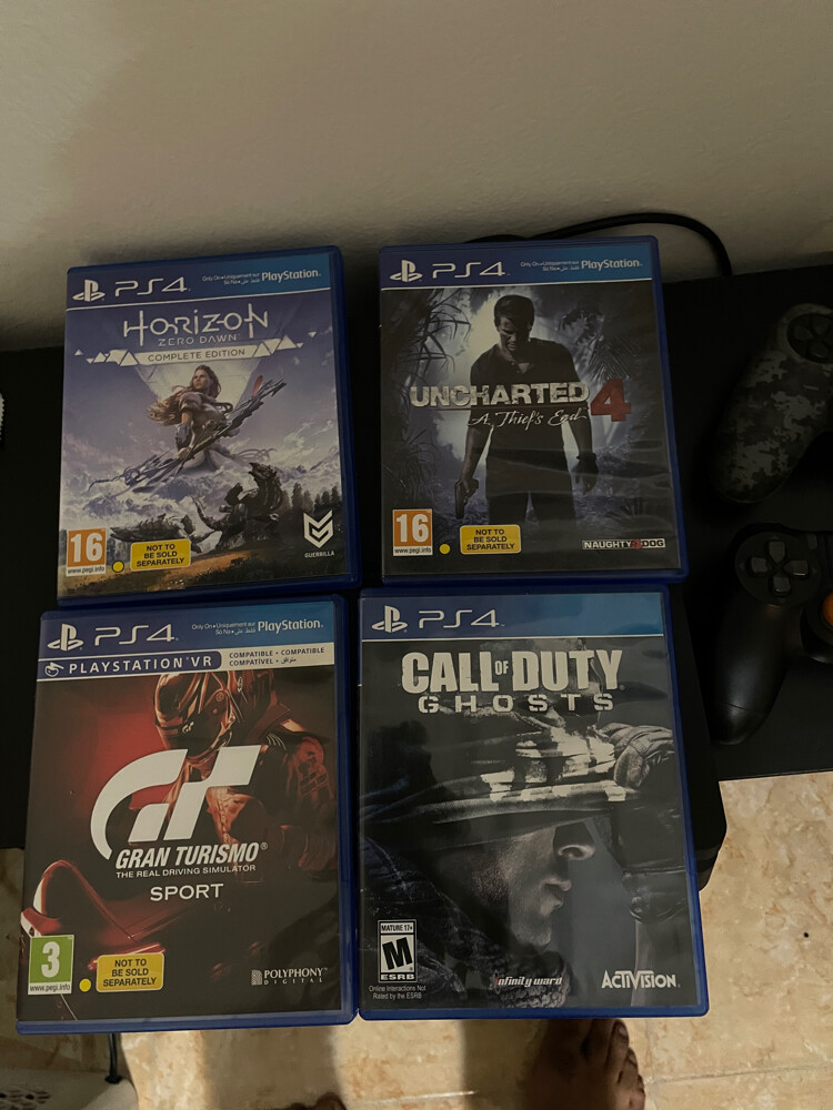 playstation 4 (negotiable price)  - 3