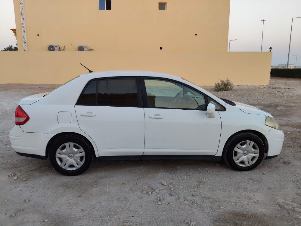 Nissan Tiida 1.8 2012 for sale - 6