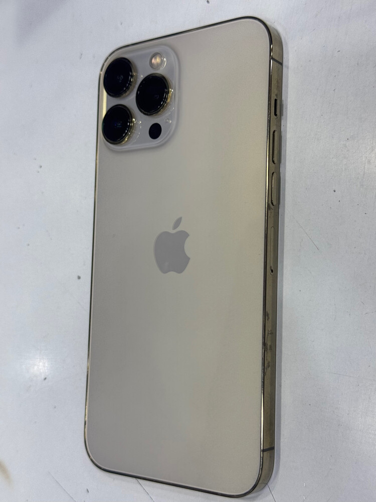 iPhone 13 Pro Max 1 TB - 2