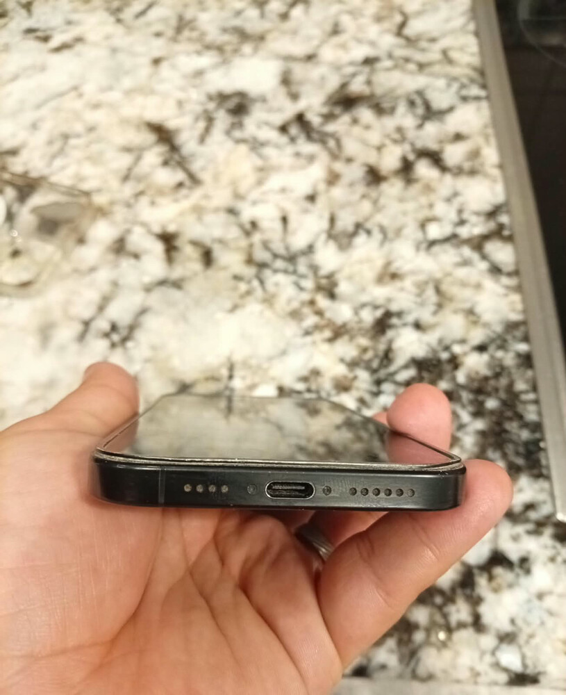 iPhone 16 Pro Max 256GB – Black Tit - 2