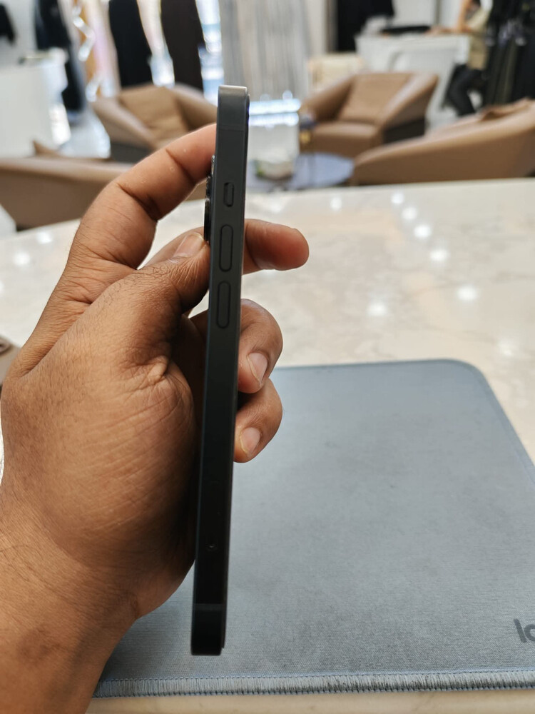 IPhone 13 - 2