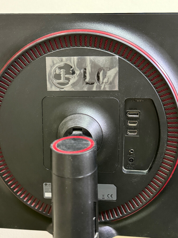 LG  gaming monitor 27 inch   - 6
