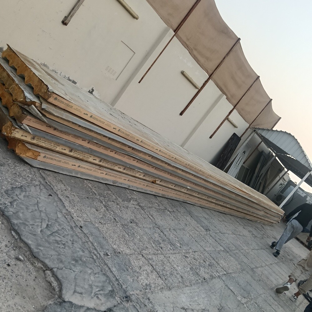 a new and a used sandwich panel - 3