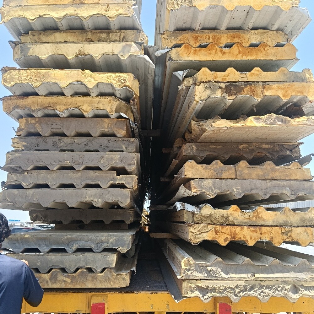 a new and a used sandwich panel - 6