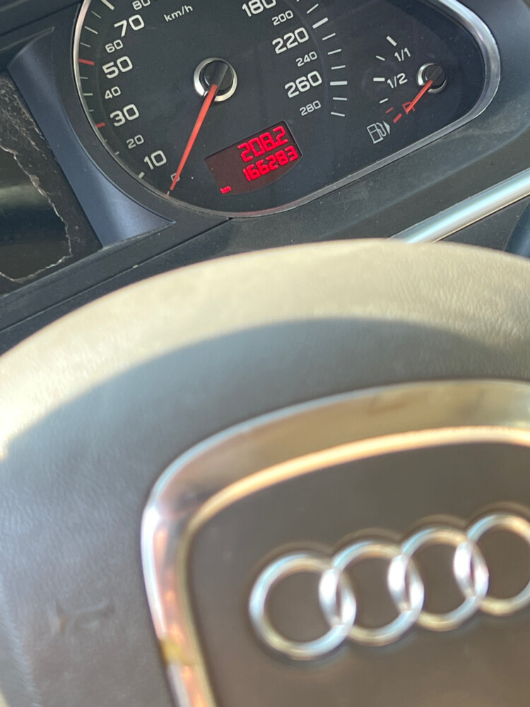 A6 Audi  - 6