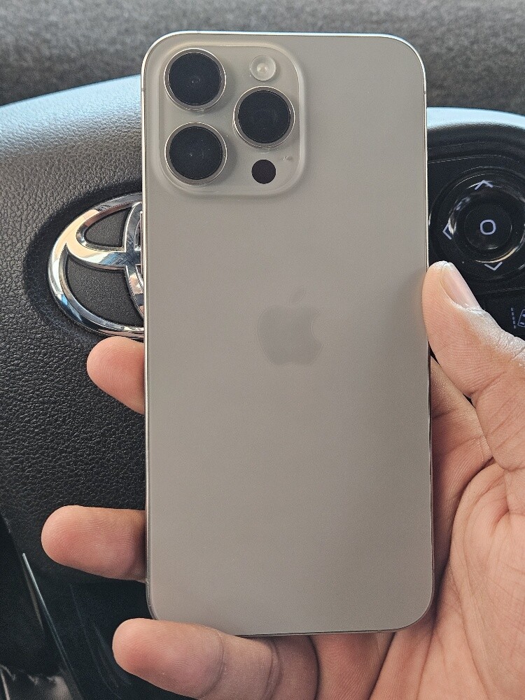 Iphone 15 Pro Max 256GB - 1