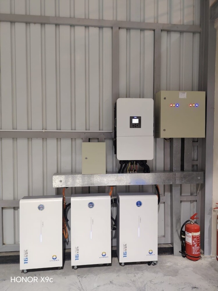 Electricity technician and - 4
