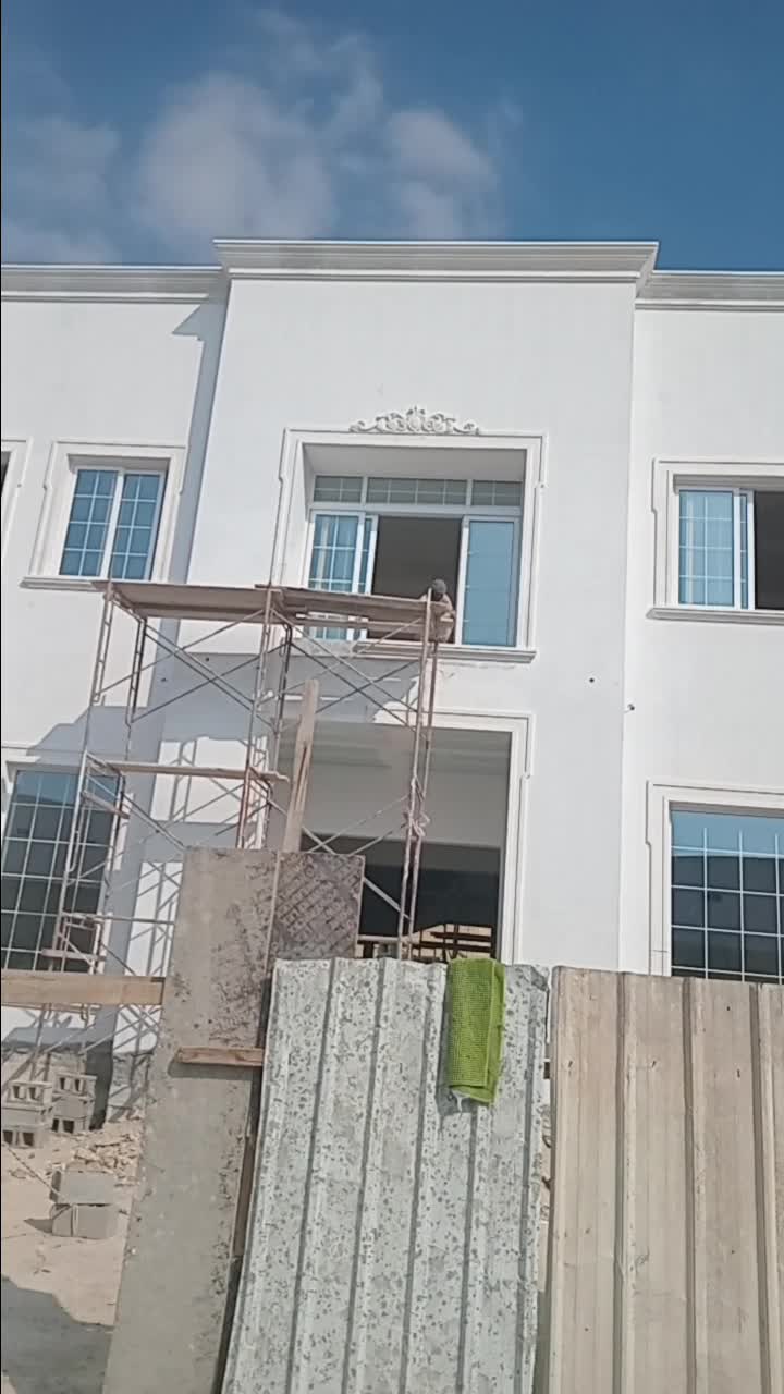 ديكورات جي أر سي للواجهات - 1