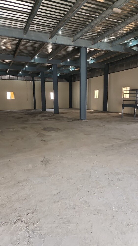 Warehouse for sale in Birkat Al Awa - 5