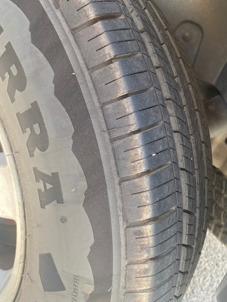 جيمس يوكن للبدل بسيارة صالون  - 5