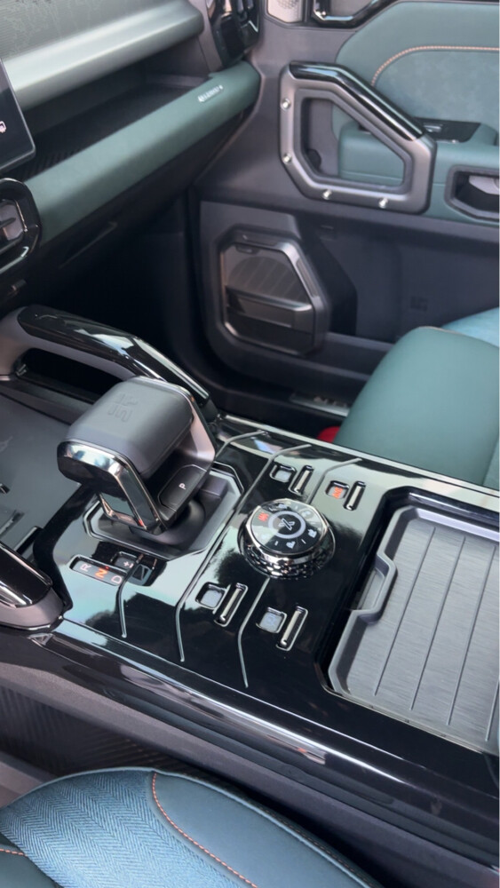 Clean Jetour - 25