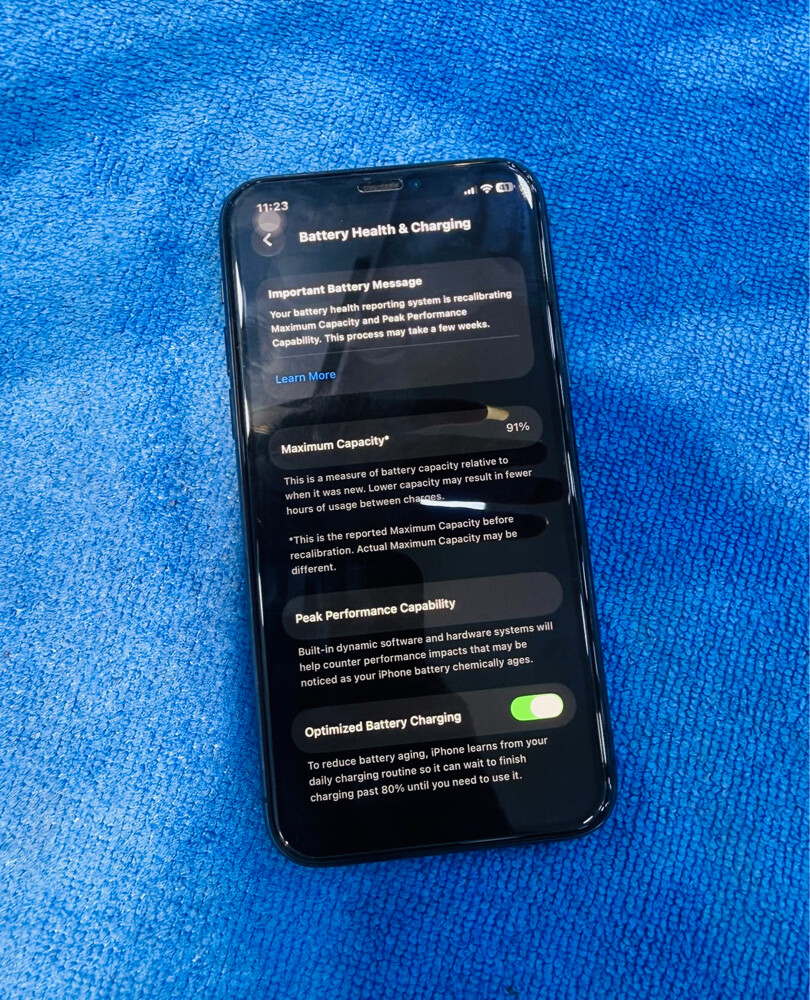 i Phone 11 Pro - 6