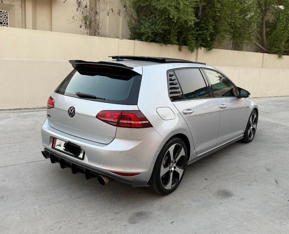 VW GOLF GTI - 1
