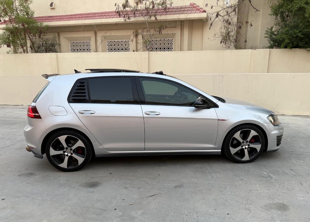 VW GOLF GTI - 8