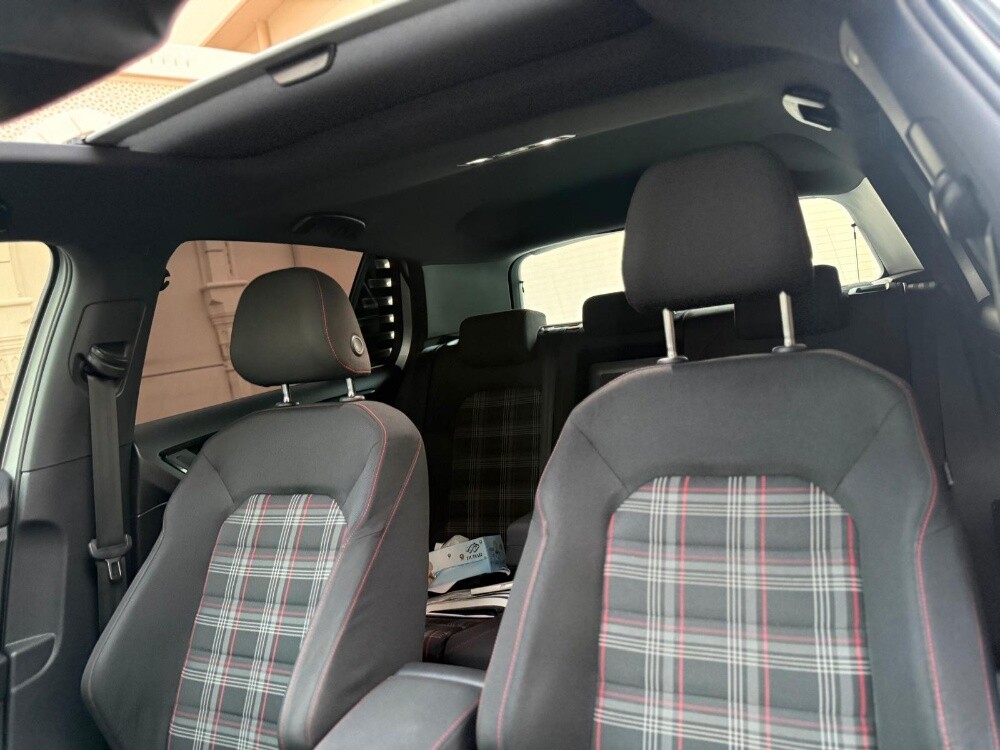 VW GOLF GTI - 10