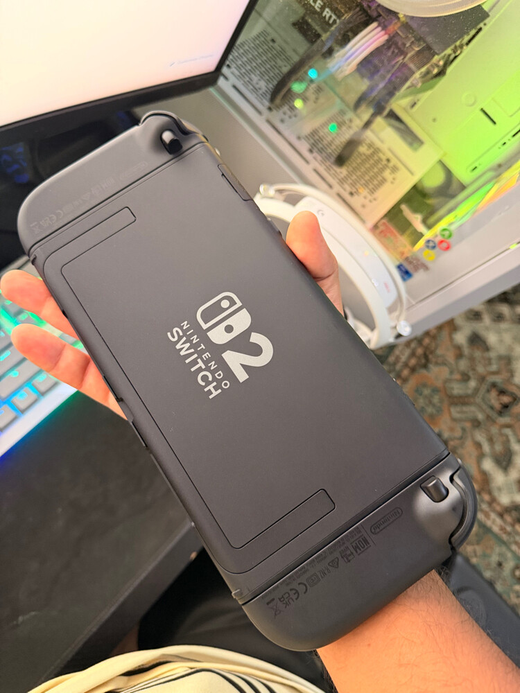 Nintendo Switch 2 with complete acc - 3