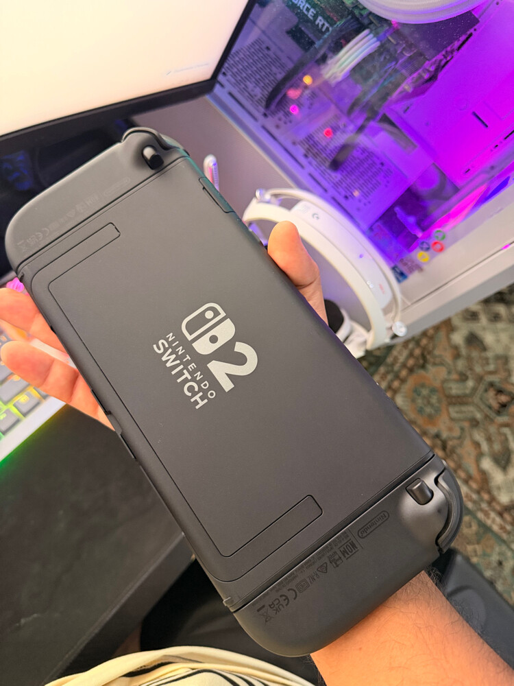 Nintendo Switch 2 with complete acc - 2