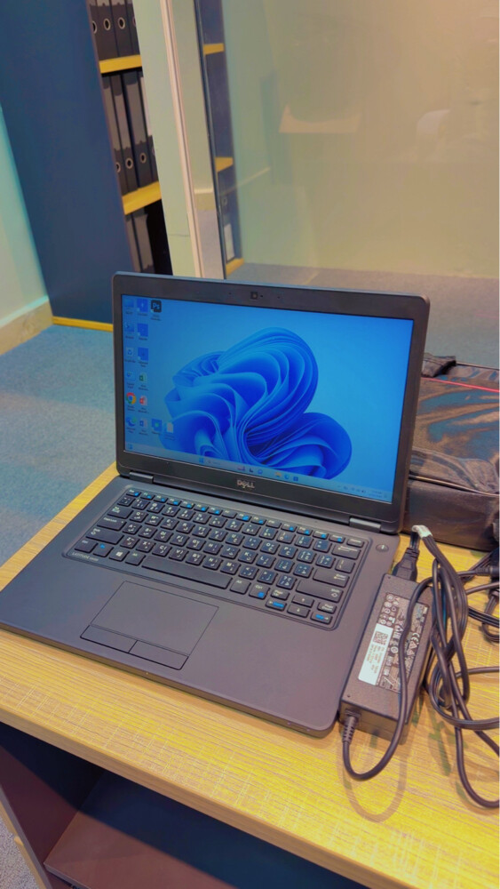 Dell Cor i7 8gb ram 256gbssd - 2