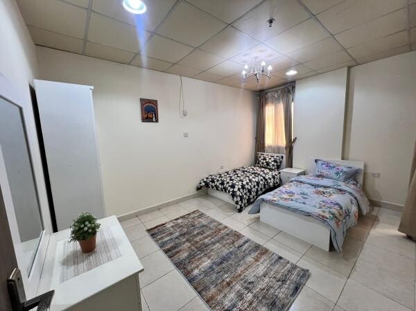 Fully Furnished 2BHK near Corniche - 5