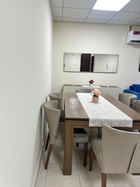 Fully Furnished 2BHK near Corniche - 3