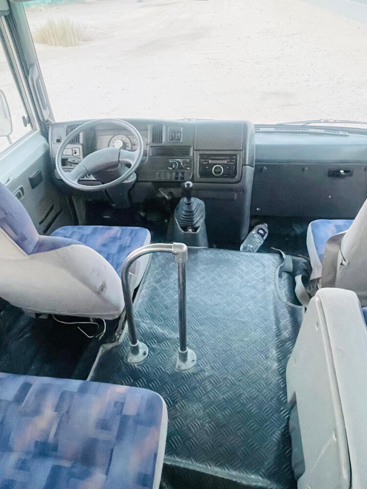 Nissan civil 2016 model for sale - 4