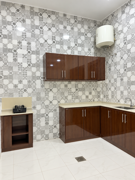 For Rent | Fully Equipped Food str - 5