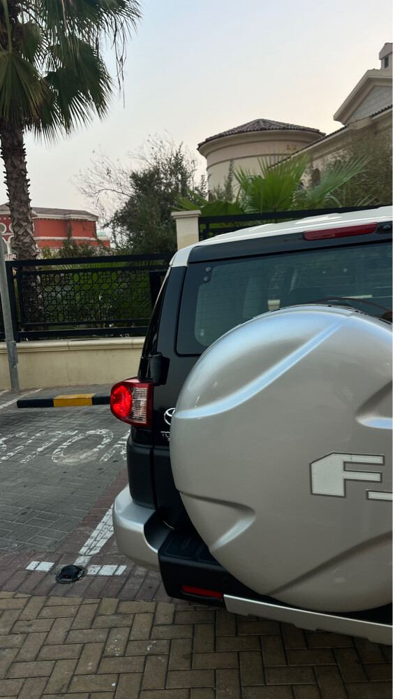 very good condition  fj cruiser - 5