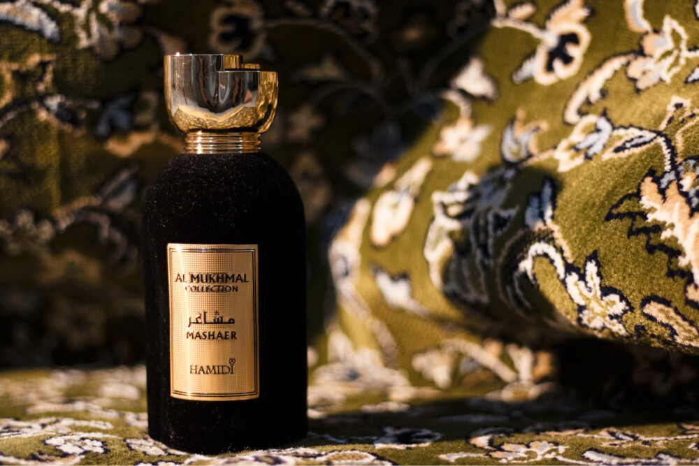 PRODUCT PHOTOGRAPHY WITH DESIGN - 11
