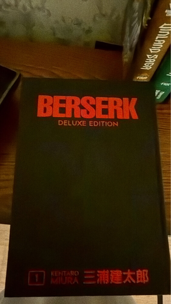 Berserk Deluxe edition - 1