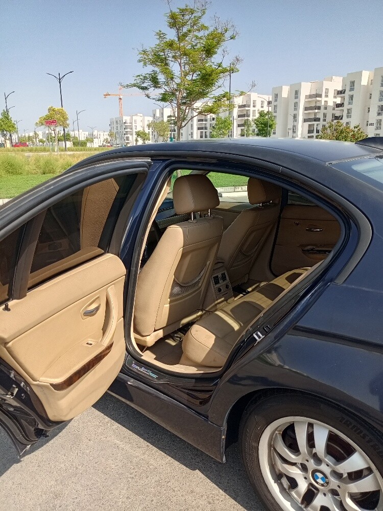 بي ام 320 - 7