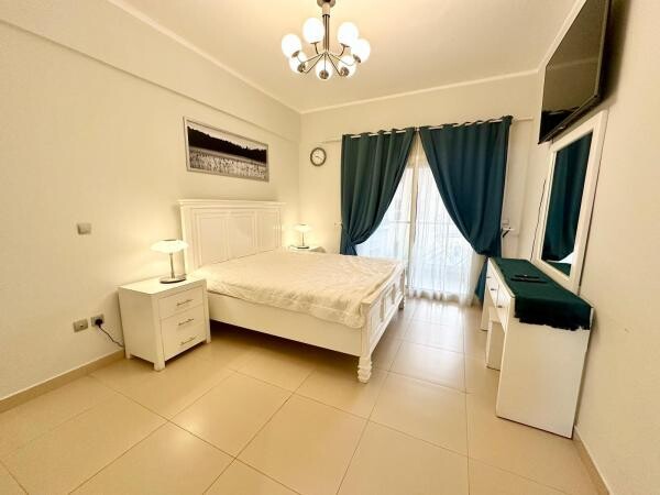 SPACIOUS ONE BHK FULLY FURNISHED - 12