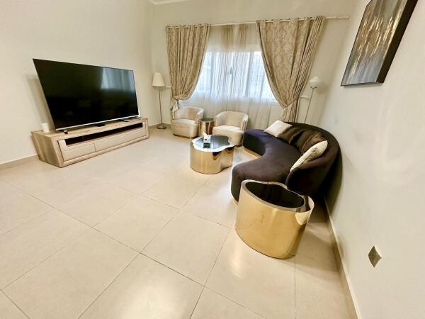 SPACIOUS ONE BHK FULLY FURNISHED - 4