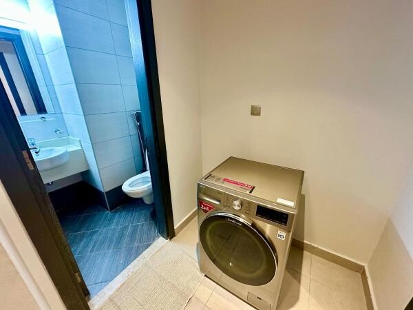 SPACIOUS ONE BHK FULLY FURNISHED - 5