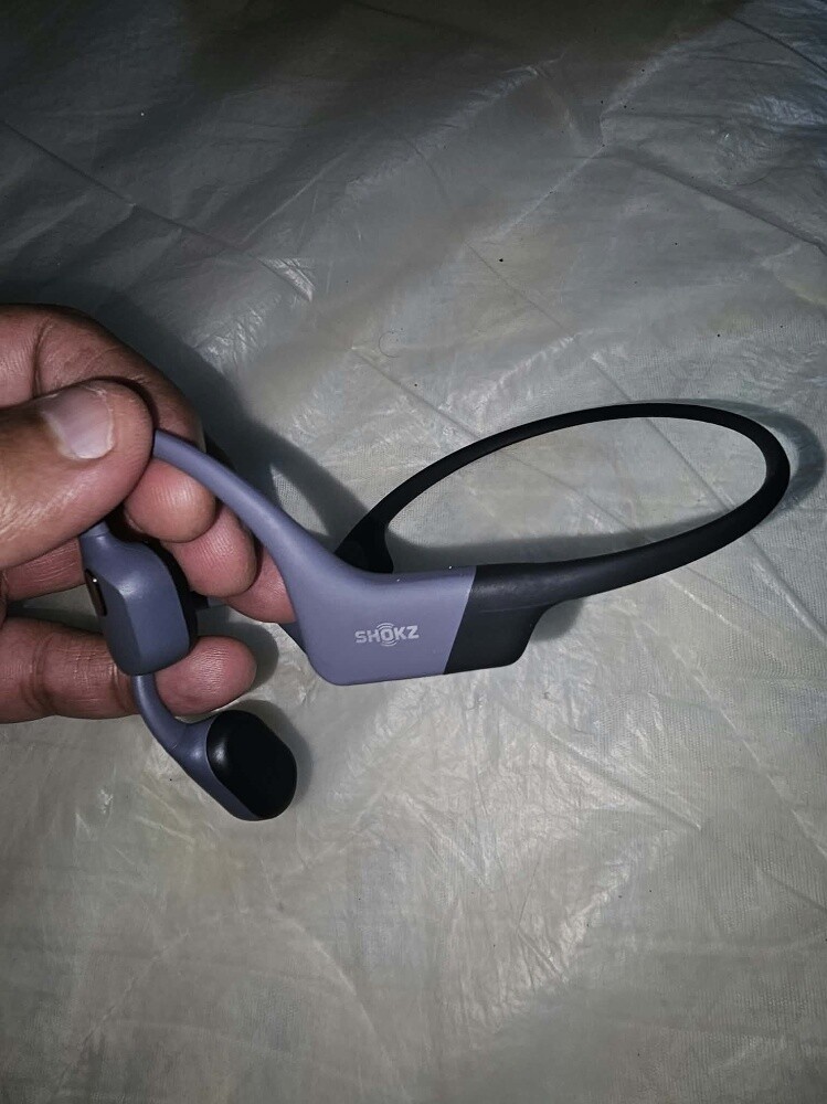shokz earphones - 2